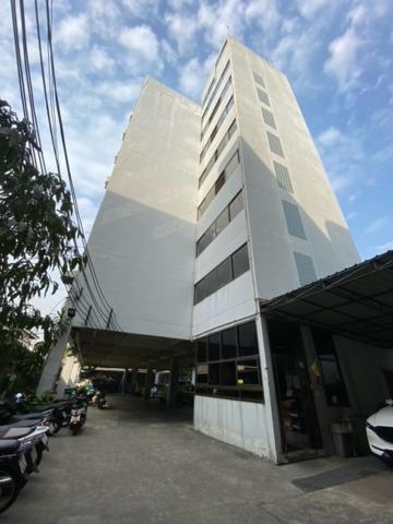 Apartment รัตนากร แมนชั่น *